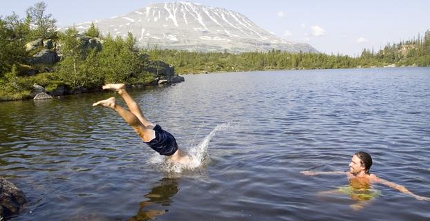 Gaustatoppen - Gaustablikk - badebilde Joachim Helstad_630x420