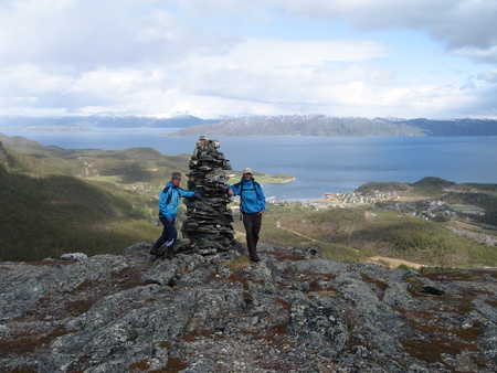 Utsikt fra toppen Bjøkelitind i Talvik Utsikt fra toppen Bjøkelitind i Talvik