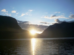 Solnedgang Aurland 23.06.2010 Foto: ALR Noralv Distad