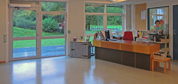 Skranke Aurland folkebibliotek. Foto Aurland kommune, Thor Andresen