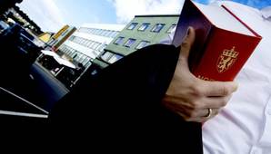 TØNSBERG 21072009: Arild Almklov, Advokathuset Tønsberg Norges Lover, Loven, Lover, Advokat, Advokater