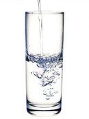 vann+fylles+i+glass_130x173