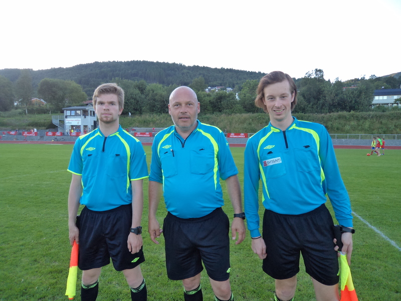 2015 Dommertrio Elnesvågen-EIL 14-08.jpg