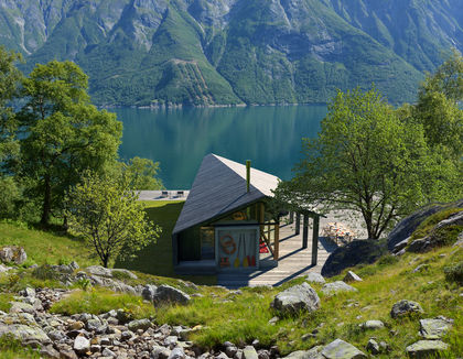 Rindalshytter_Gapahuk_VedFjorden_www