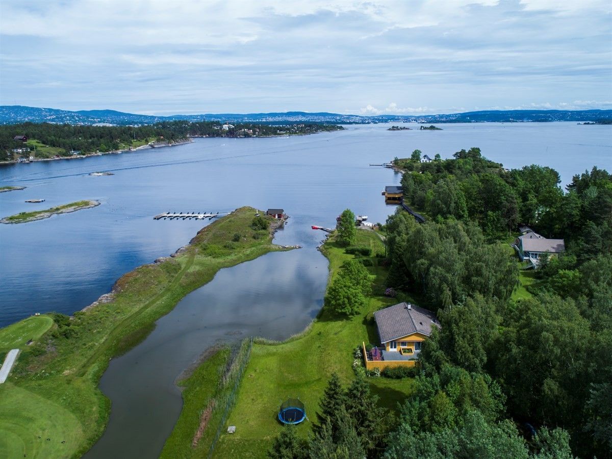 oustøya