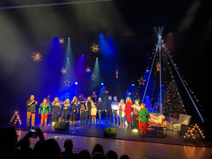 Fra forestillingen Min julesang i Alta kultursal ©Aase-Kristin H. Abrahamsen/Alta kommune Min julesang Alta kultursal