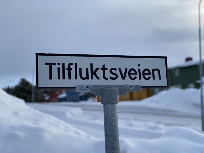Tilfluktsrommet i Komsa fjellanlegg har egen vei Foto Alta kommune Veiskilt