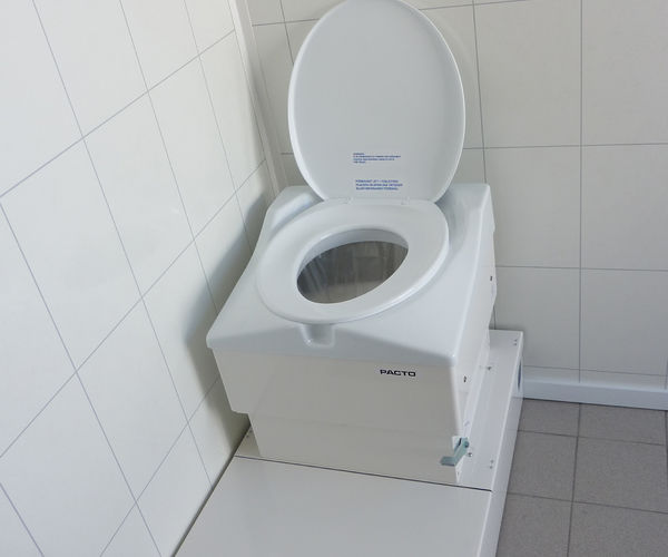 Toalett - Pacto toilet_428