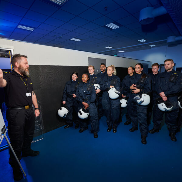 Undervisning i fysisk maktanvendelse. Illustrasjonsfoto.