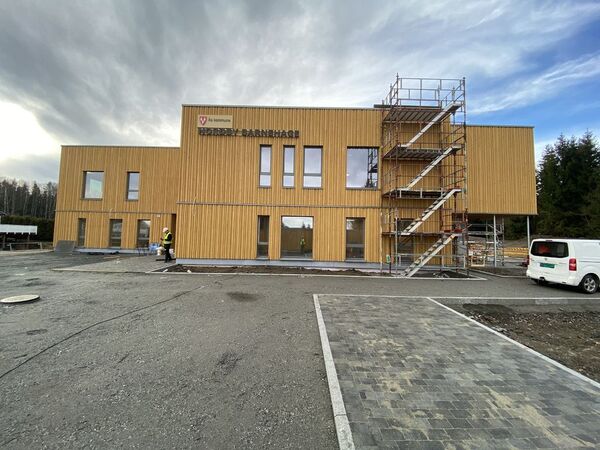 Ås kommune tok over den nye barnehagen i Nordby 30. mars 2020. Foto: Jostein Ådalen/Ås kommune