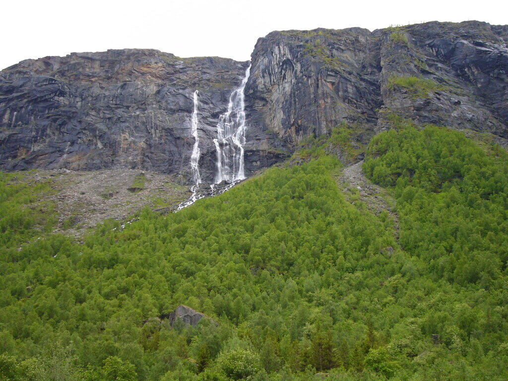 fossen fra dalen (002)
