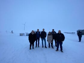 Plan-, miljø- og næringskomiteen i Troms og Finnmark Fylkesting på befaring i Berlevåg