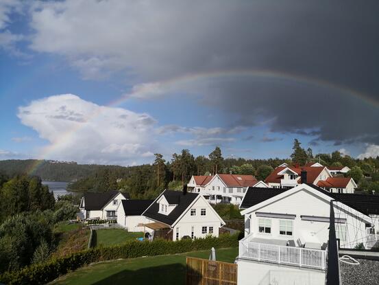 Illustrasjonsbilde fra boligstrøk på Fålesloråsen på Vinterbro. Foto: Nadiia Oliinyk, sendt inn i fotokonkurransen 2021.