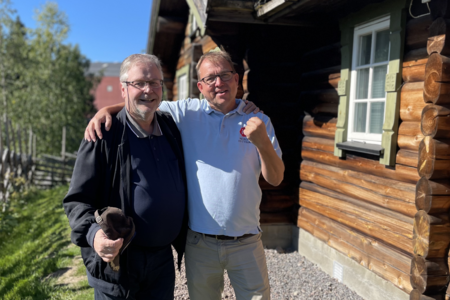 Trond Hagen (tv) og Audun Bringsvor er enige om at tida er inne for å slå de to hytteeierorganisasjonene sammen. Foto: Erik Helli/NHF
