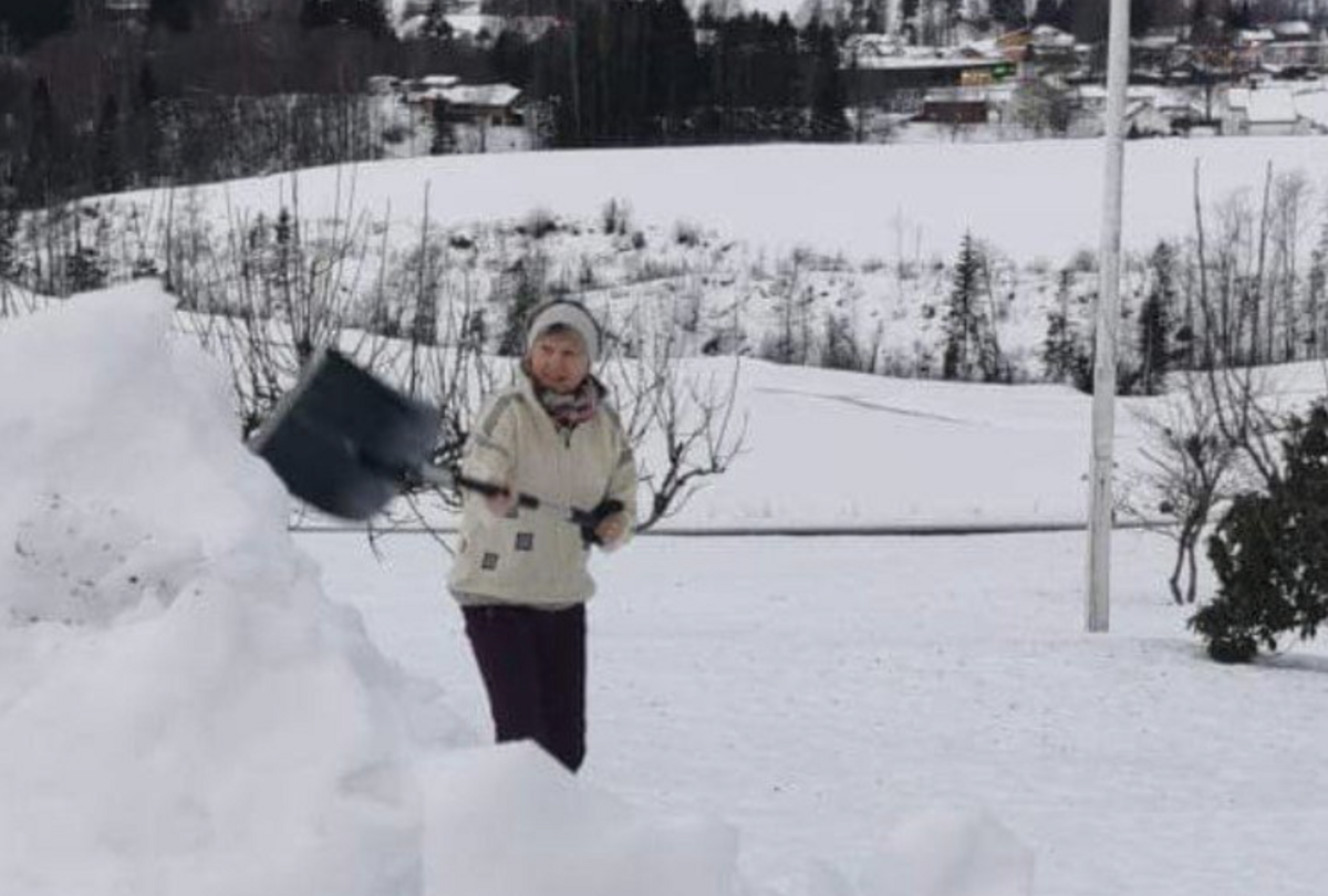 Spreke Kari Dokka liker snørydding. Foto: PRIVAT