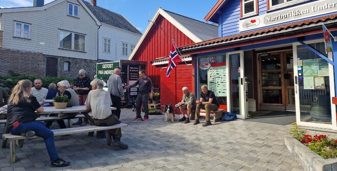 Grilling og GNIST på bui 