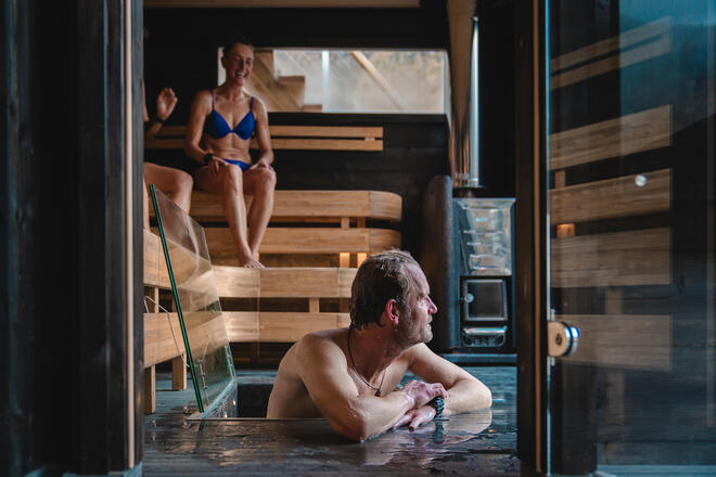 Bilete inni saunaen: Jon Hunnålvatn Tøn, Norways Best. Fjord Sauna AS fekk tilskot til etablering frå Aurland kommune sitt konsesjonsavgiftsfond i 2021