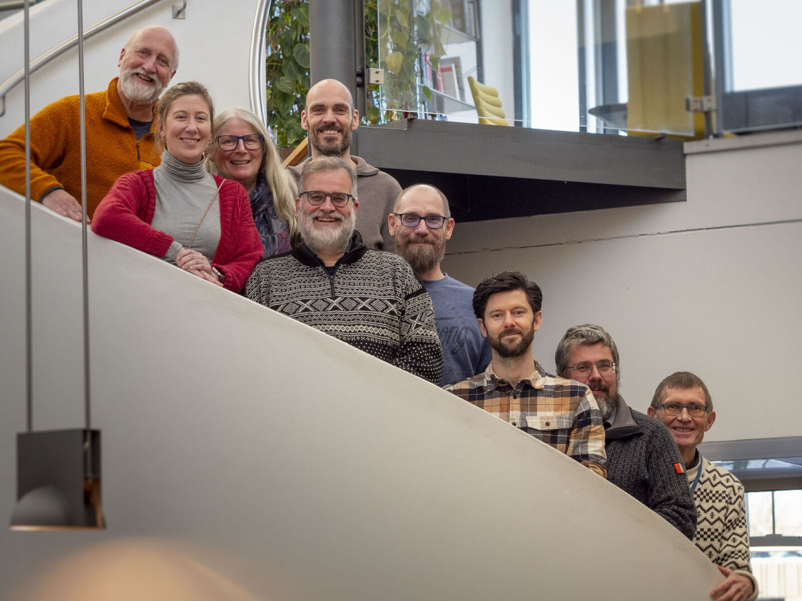 Fra venstre: Runald Walter Meyer, Maria de Las Nieves Fernandez Anez, Anita Katharina Meyer, Javier de Elio Medina, Bjarne Christian Hagen, Per Fredrik Lennart Hemmingsson, Ruben Dobler Strand, Einar Arthur Kolstad og Vidar Frette. Foto: Terje Rudi/HVL