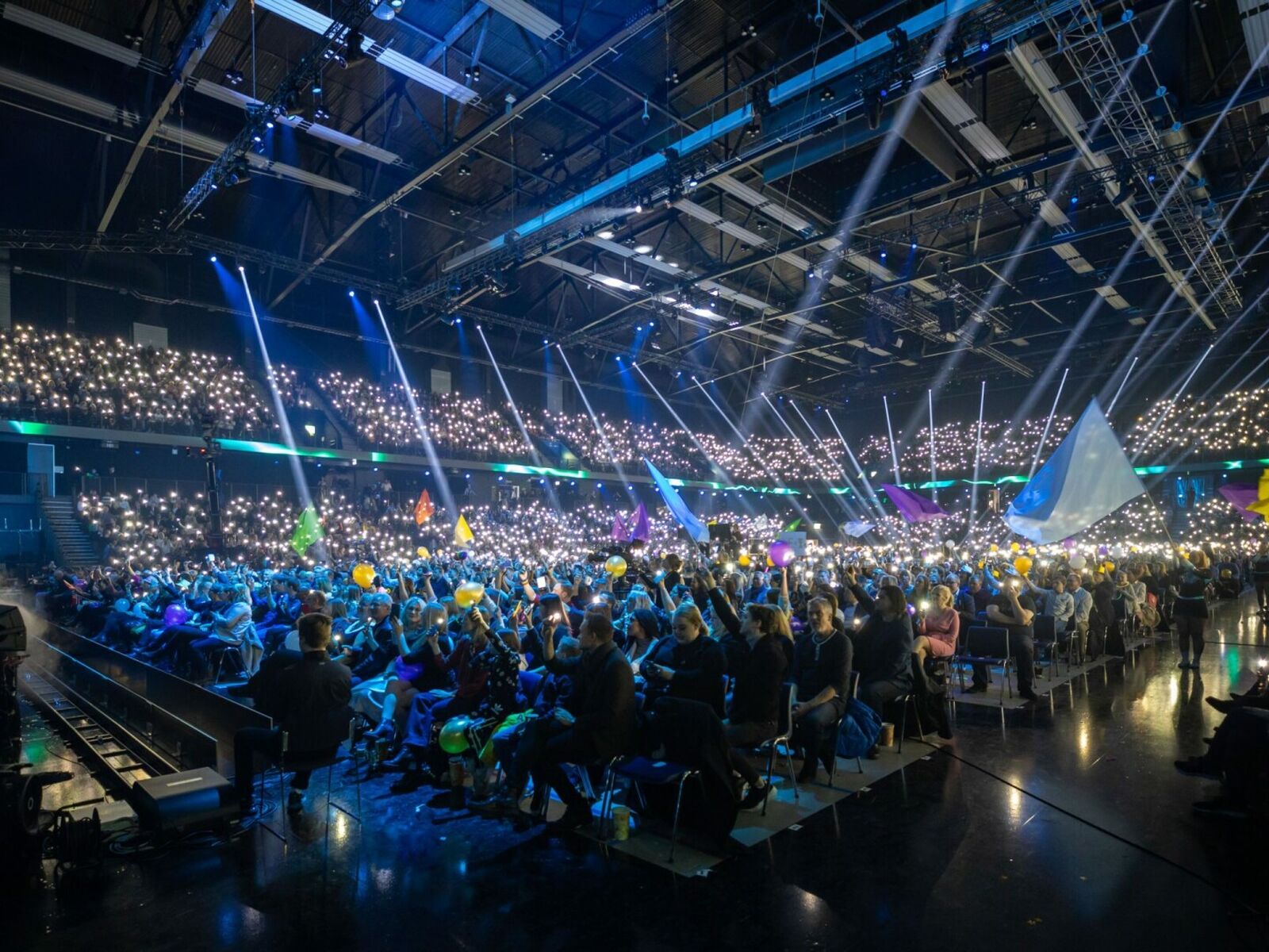 Lys- og røykshow fra Melodi Grand Prix 2020. Foto: Trondheimspektrum.no