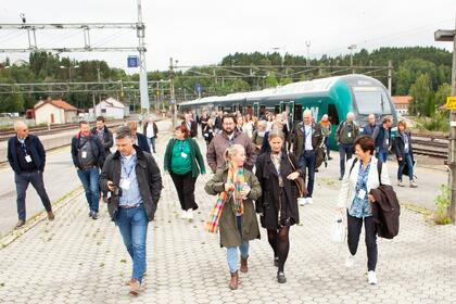 Deltakere på togtur mellom Roa og Hokksund