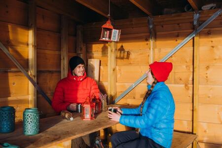 Påskeferien tilbringes gjerne med venner og familie. Getty