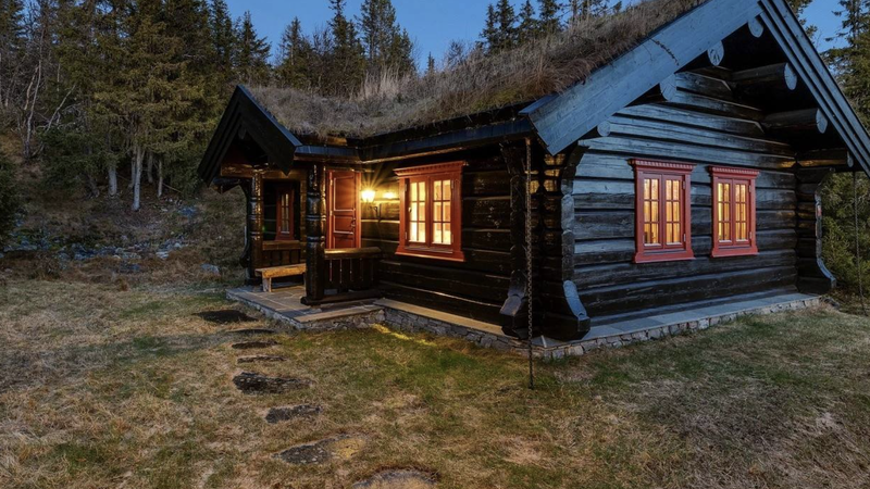 Denne hytta i Aurdalsåsen er en av dem som nå leies ut gjennom Airbnb. Foto: Skjermdump fra Aurdal Hytteutleies fb-side.
