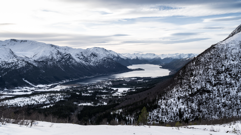 Mindre snø enn normalt har konsekvenser utover dårlig skiføre. Bilde fra Åndalsnes i februar i år. Foto: Vilde Jagland/MET