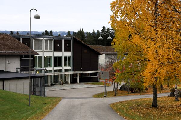 Bilde fra utsiden av Ringerike fengsel