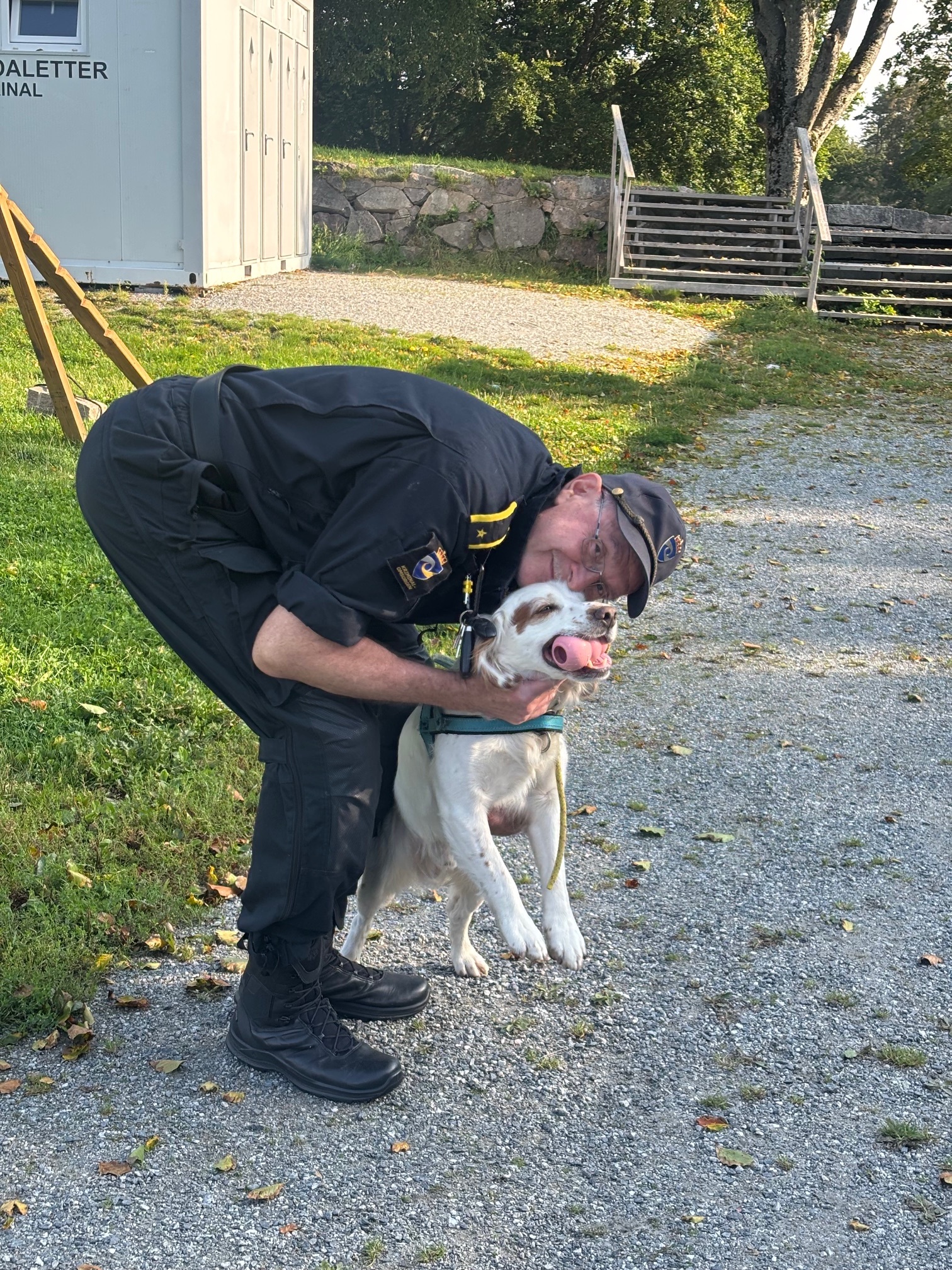 Geir fra kriminalomsorgen med narkotikahund på mesterskap