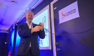 Ordfører klipper snoren