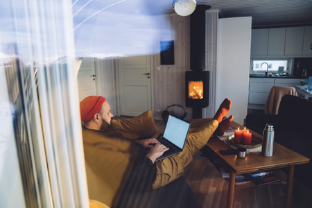 UNNGÅ KALD HYTTE: Sjekk at du ikke har 2G-avhengige produkter på hytta før 2G-nettet slukkes. Foto: shutterstock