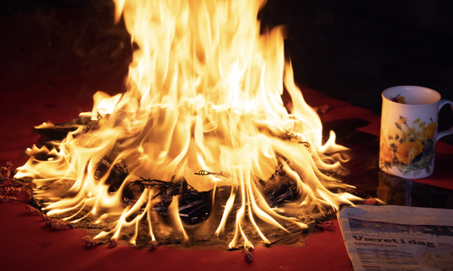 Brann i julekrans. Foto: Fremtind