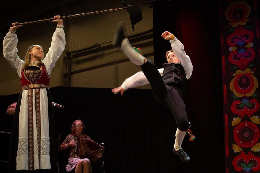 645893458_933753619012597_3879359164080583847_n