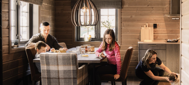 Ferie på hytta er en av de mest klimavennlige ferieformene. (Foto: Familiehytta) Ferie på hytta er en av de mest klimavennlige ferieformene. (Foto: Familiehytta)