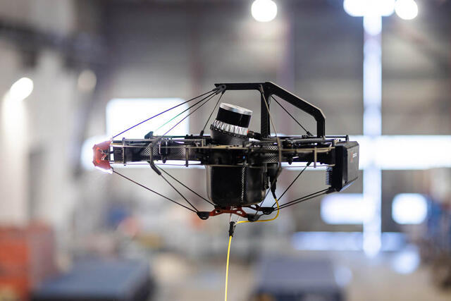 Kablet drone til tunnelinspeksjon
