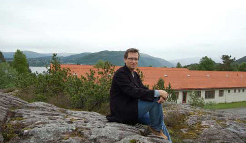 Fengselsleder Harald Åsaune og Bjørgvin fengsel har vært en sterk bidragsyter i arbeidet med å redusere soningskøen.
